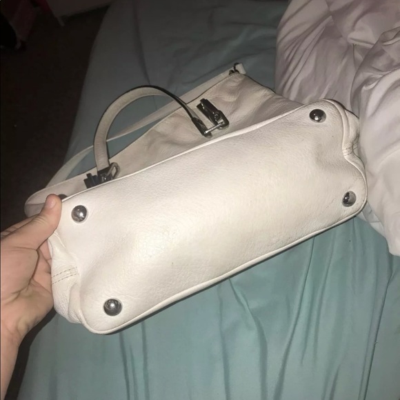 White MK purse - Picture 2 of 4